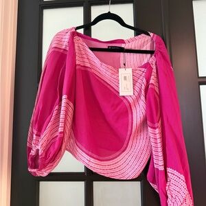 Manaola pink top